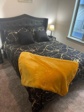 Come visit The Black and Gold Palace!!!